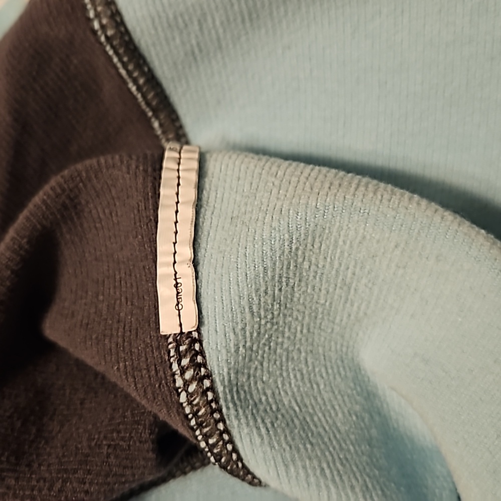 NWOT cold gear shirt - Picture 3 of 4